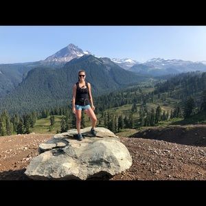 Meet your Posher, Christie